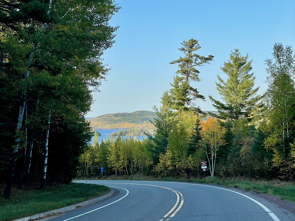 https://beyondyellowbrickblog.com/wp-content/uploads/2022/03/Gunflint-Lake-Overlook-Gunflint-Trail-Minnesota-1-1.jpeg