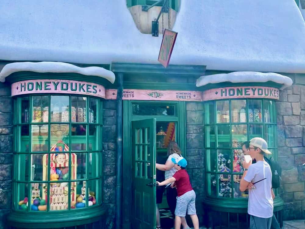 How To Spend One Day at The Wizarding World of Harry Potter