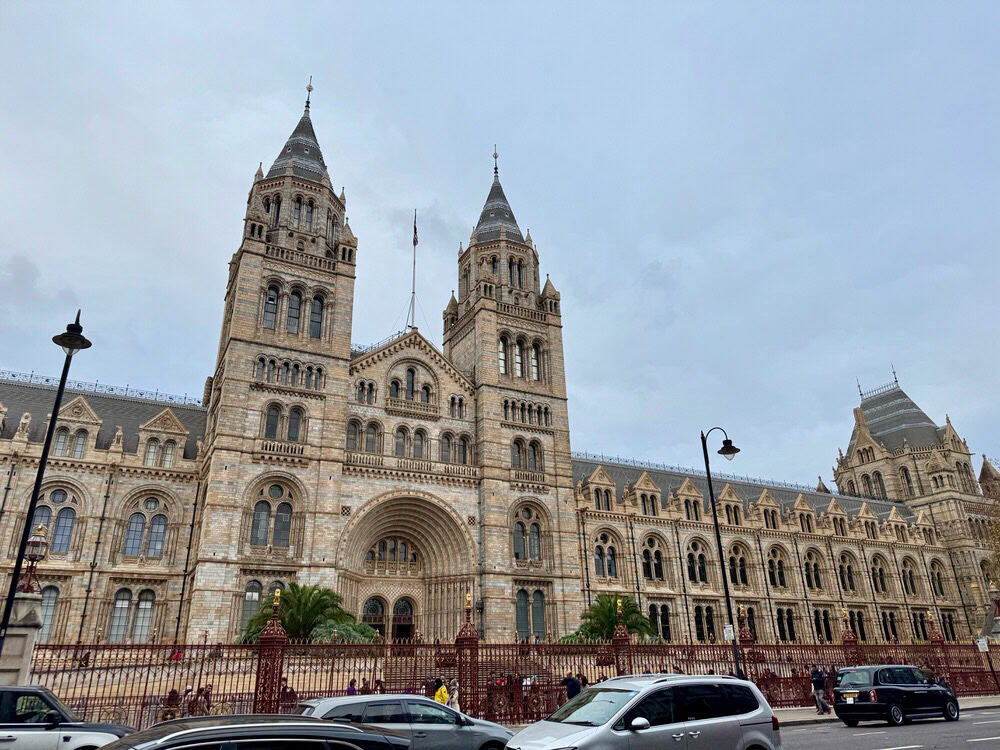 Looking at the main entrance to the Natural History Museum in South Kensington