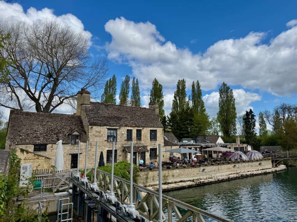 Looking down at The Trout Inn on the banks of the Thames River